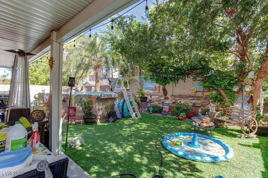 Las Vegas, NV 89148,179 Country Greens AVE