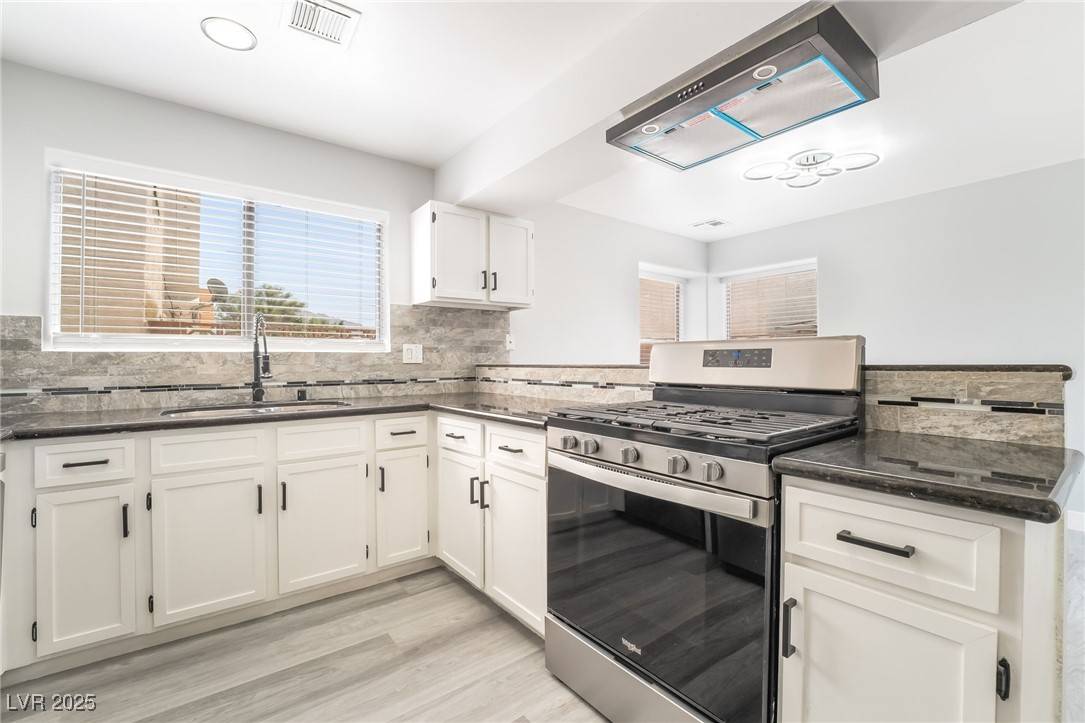 Las Vegas, NV 89110,4657 Curdsen WAY