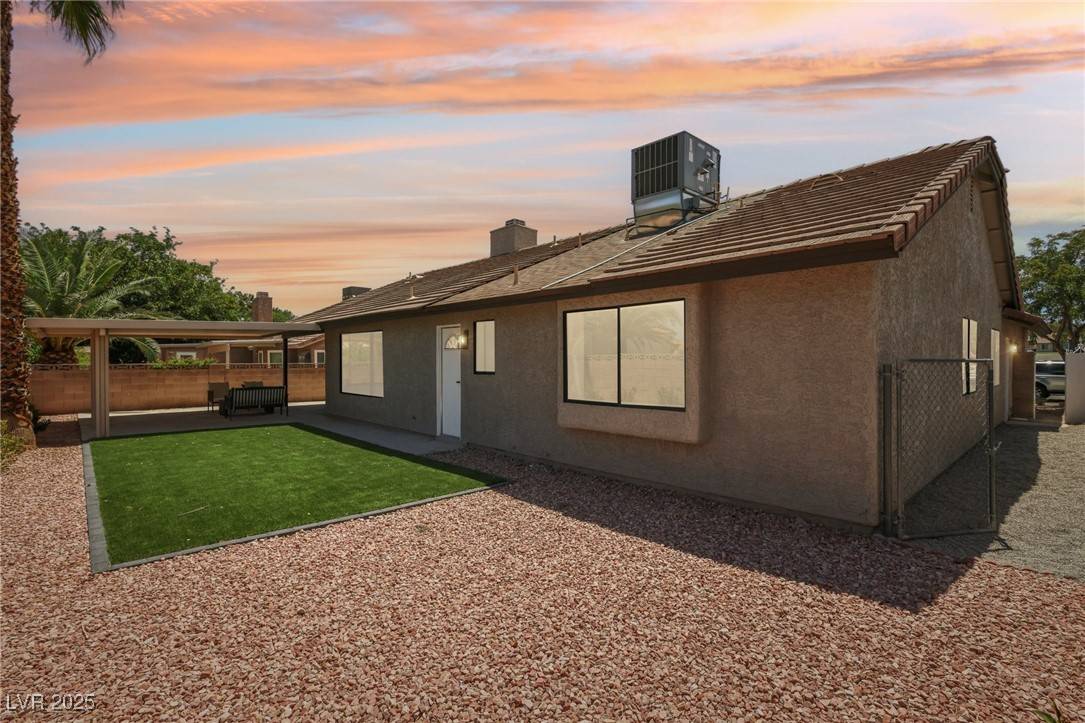 Henderson, NV 89074,2854 Mahogany Grove AVE