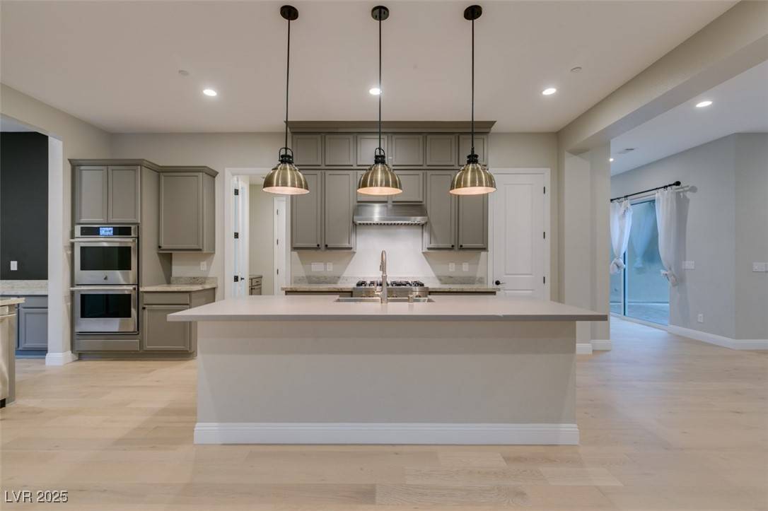 Henderson, NV 89044,2566 Speyburn AVE