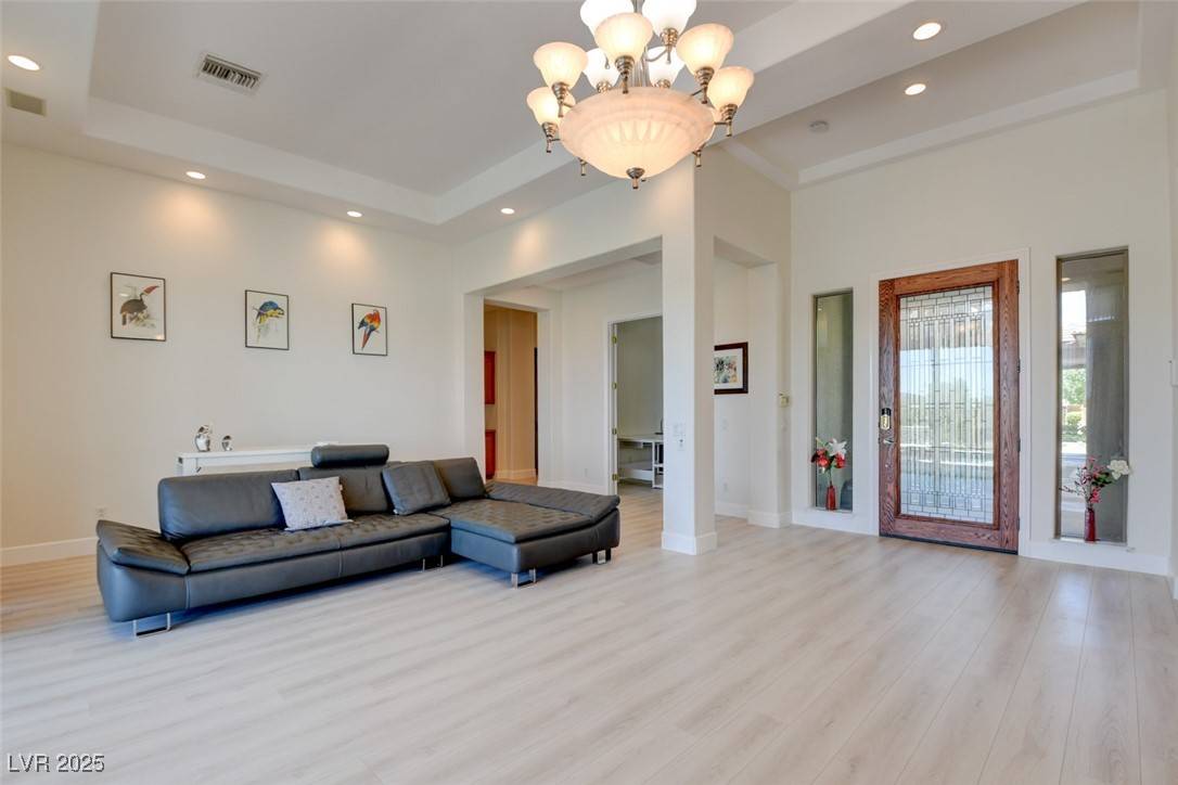 Henderson, NV 89052,30 Candlewyck DR