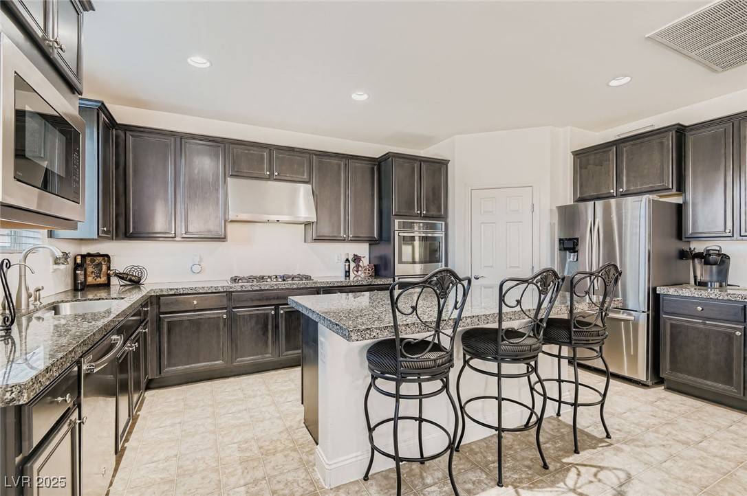 Las Vegas, NV 89166,10431 Prairie Mountain AVE