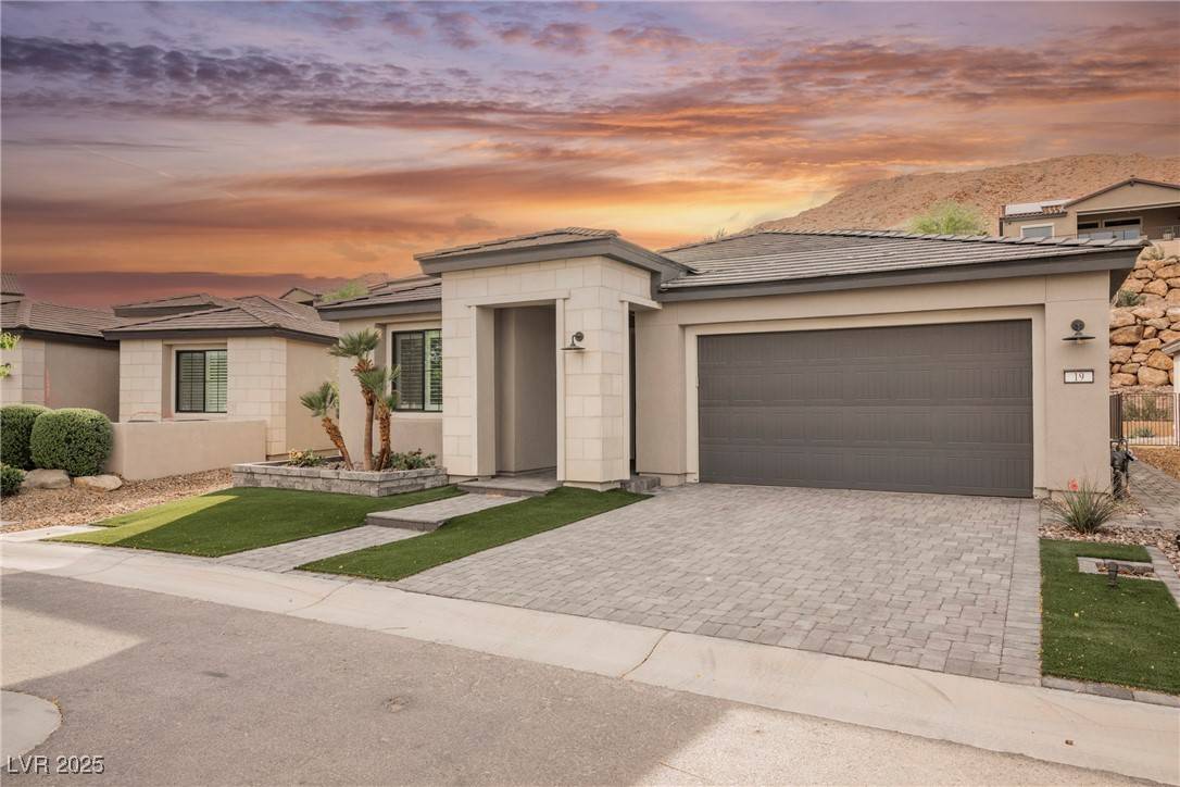 Henderson, NV 89011,19 Desert Ivy LN