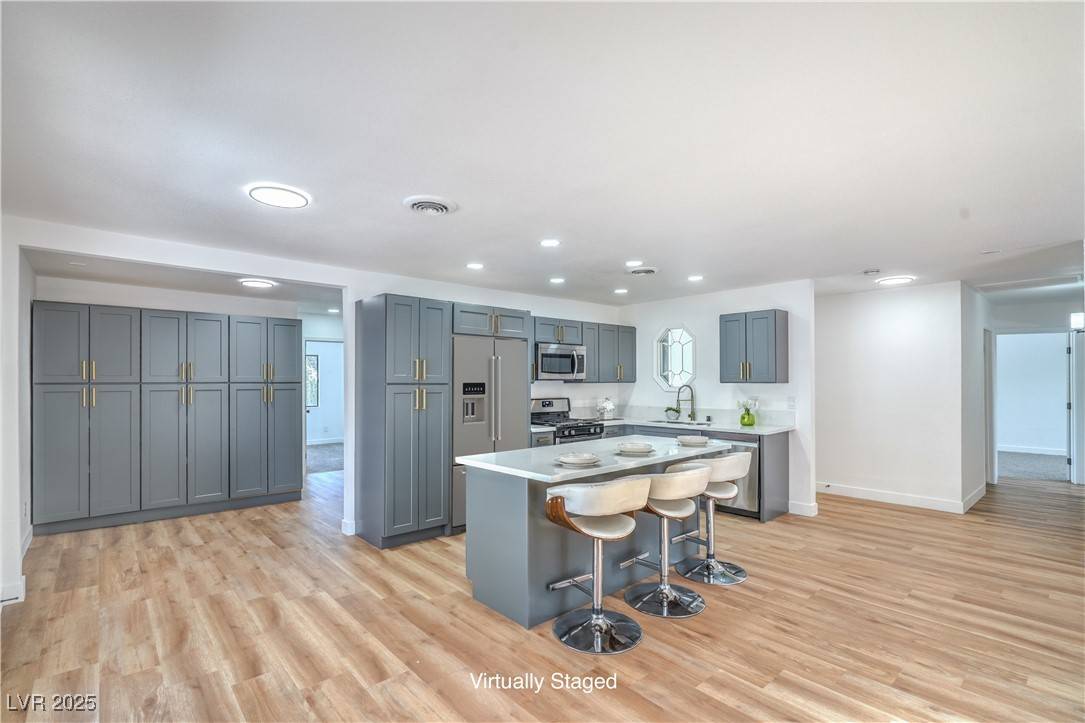 Las Vegas, NV 89107,6517 Villa Mesa DR
