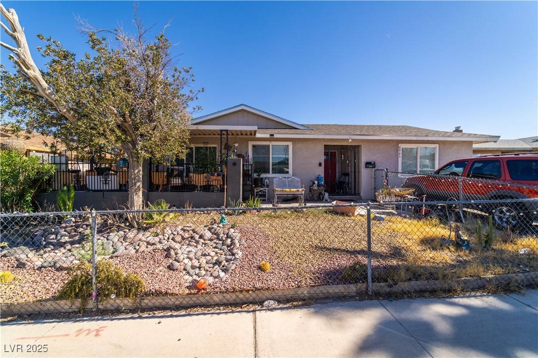 Las Vegas, NV 89121,4945 Rita DR
