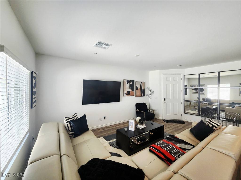 Las Vegas, NV 89131,7308 N Decatur BLVD #4
