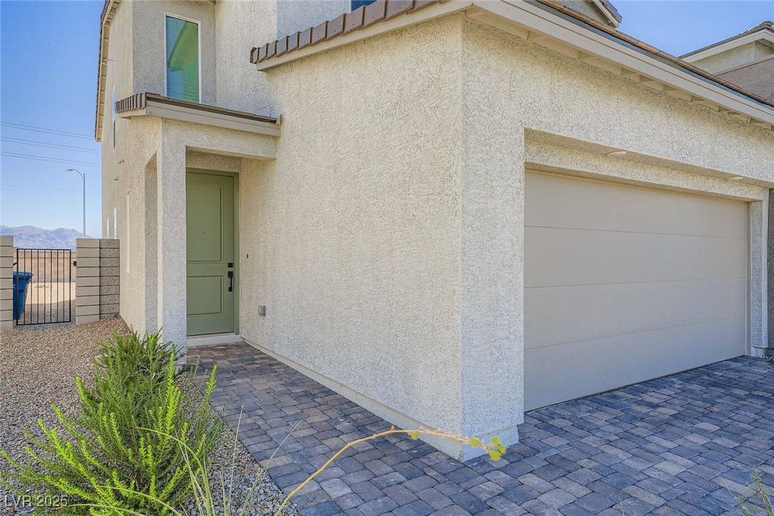 Las Vegas, NV 89166,9972 Alpine Style DR