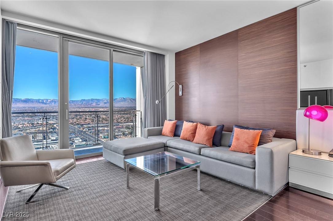 Las Vegas, NV 89103,4381 W Flamingo RD #3819