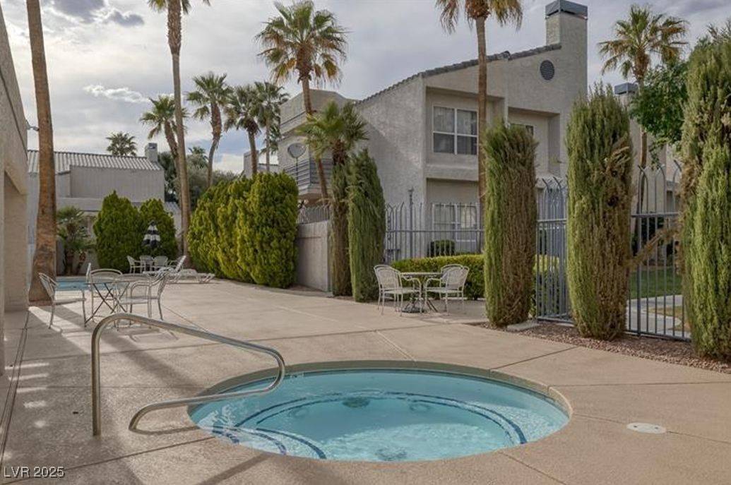 Las Vegas, NV 89103,6250 W Flamingo RD #88