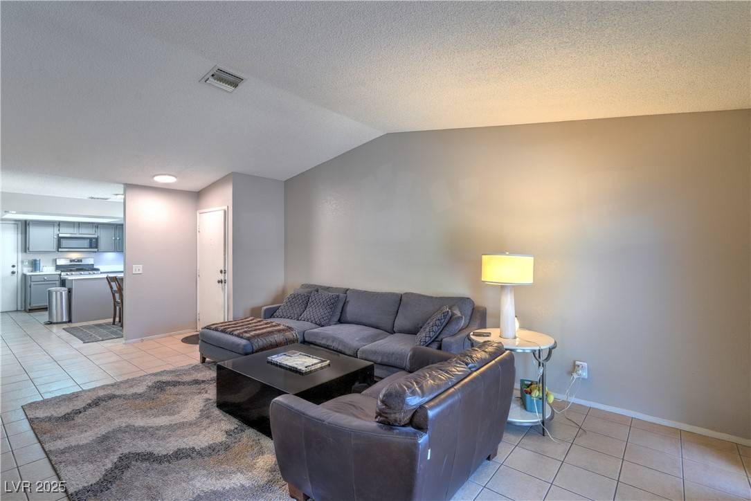 Las Vegas, NV 89122,4642 Lady Bug CIR