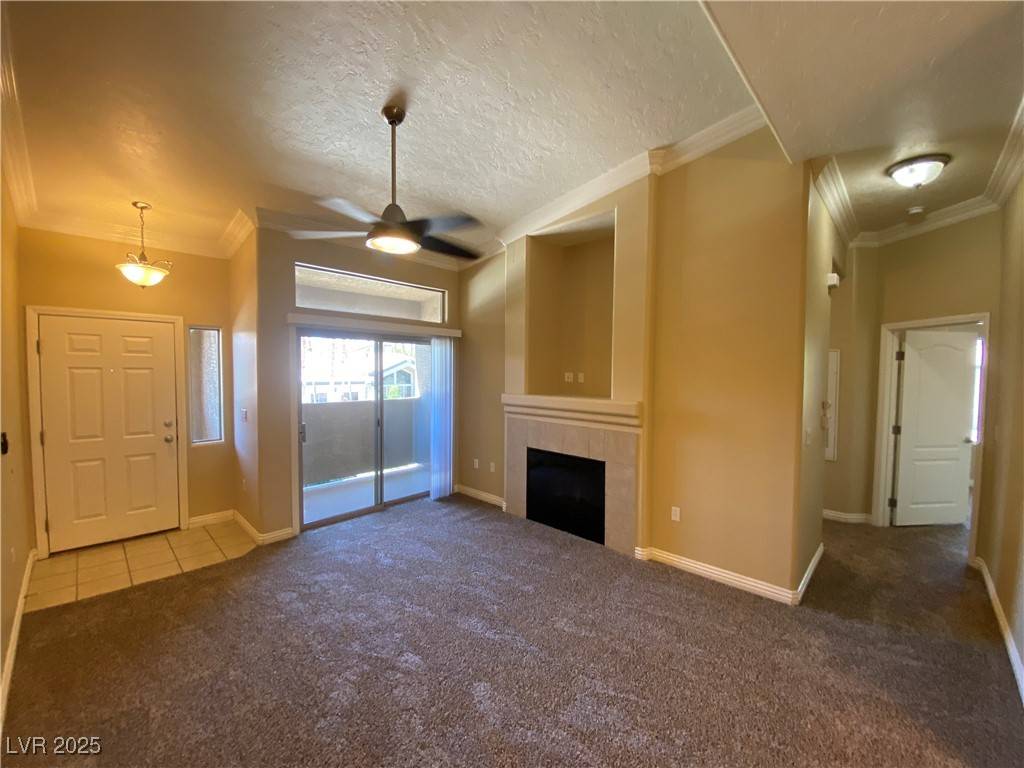 Las Vegas, NV 89113,8985 S Durango DR #2189