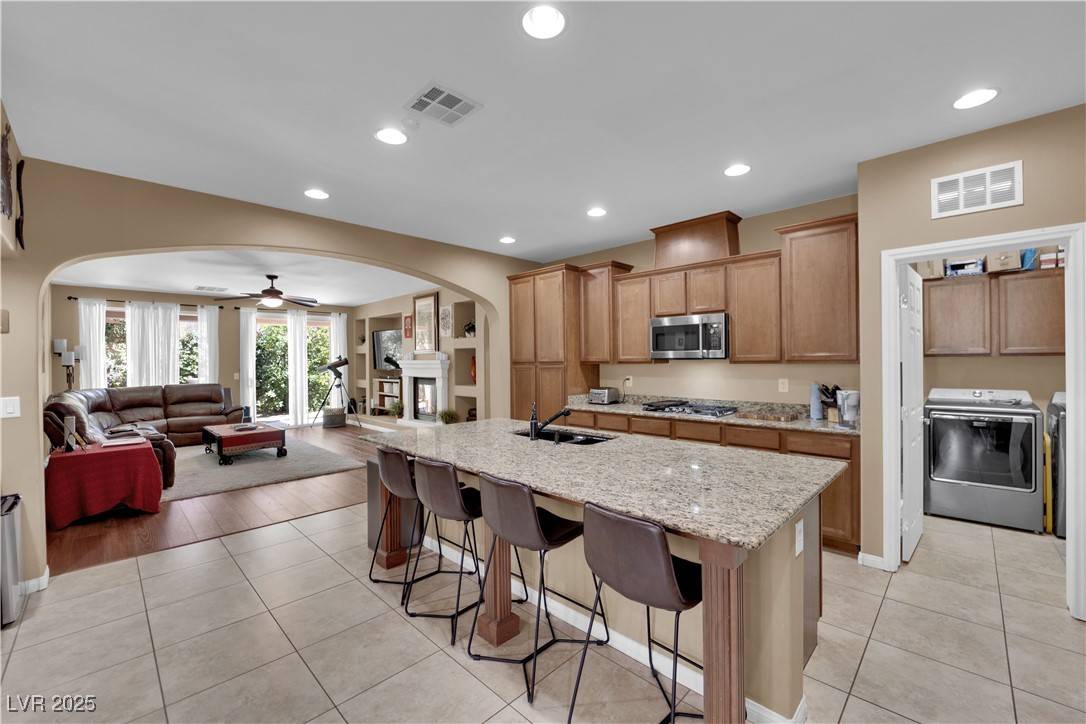 Henderson, NV 89002,967 Mill Run Creek AVE