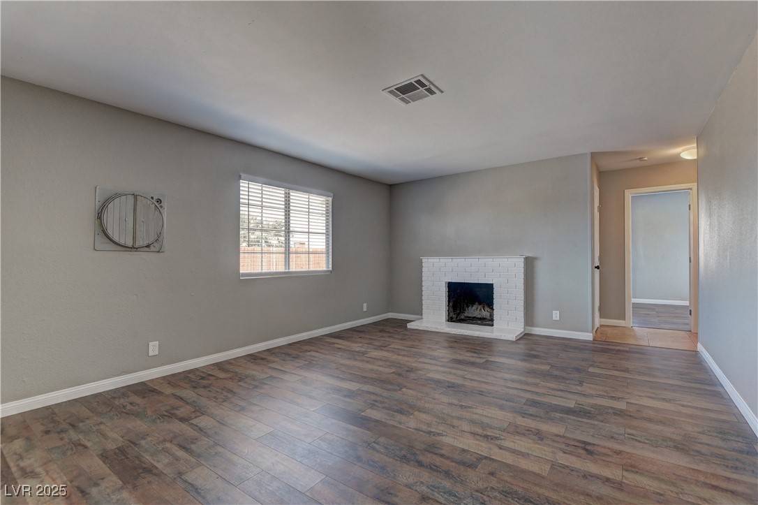 Las Vegas, NV 89122,5022 Carmel AVE