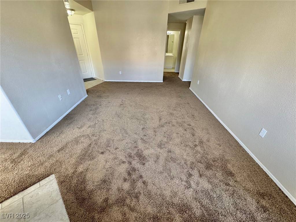 Las Vegas, NV 89128,2112 Calville ST #103