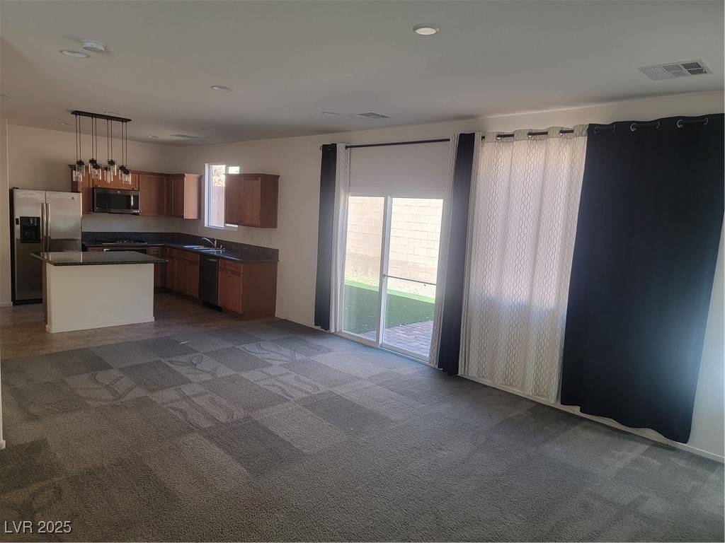 Las Vegas, NV 89166,10542 Forum Peak LN