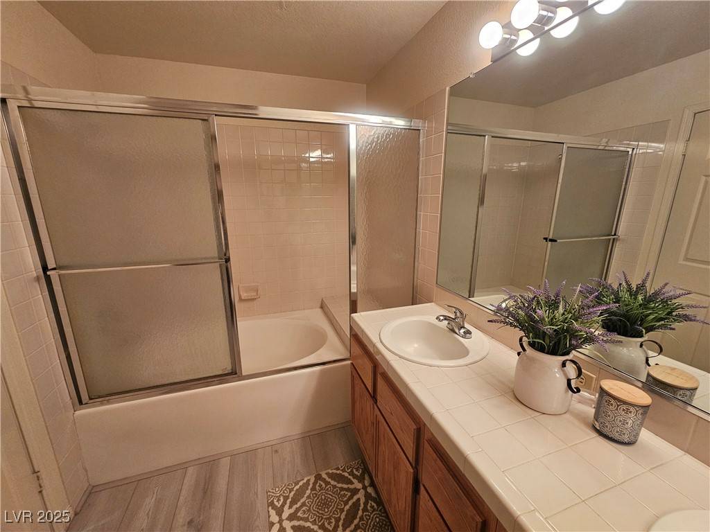 Las Vegas, NV 89103,5155 W Tropicana AVE #1019