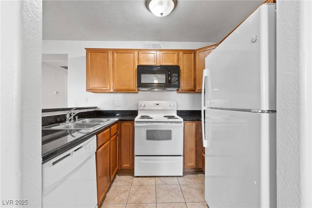 Las Vegas, NV 89117,9325 W DESERT INN RD #190