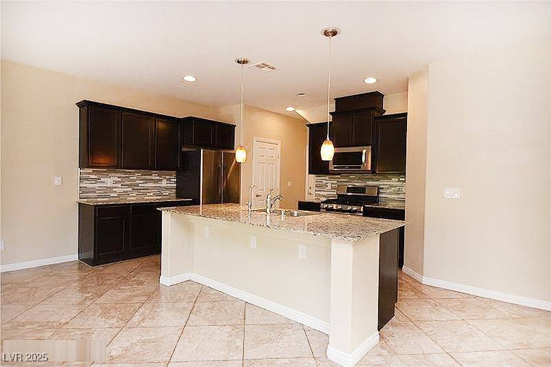 Las Vegas, NV 89117,2815 Rough Green ST