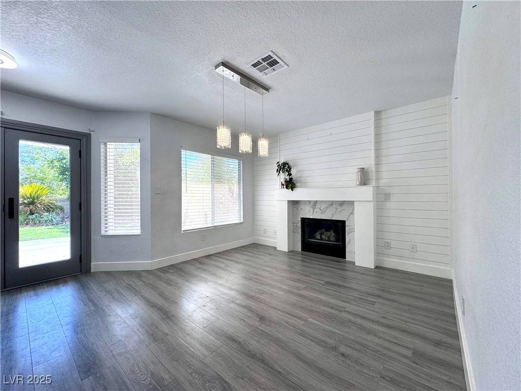Las Vegas, NV 89149,5732 Desert Sky WAY