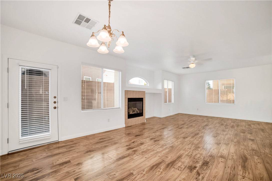 Las Vegas, NV 89166,8137 Satin Carnation LN