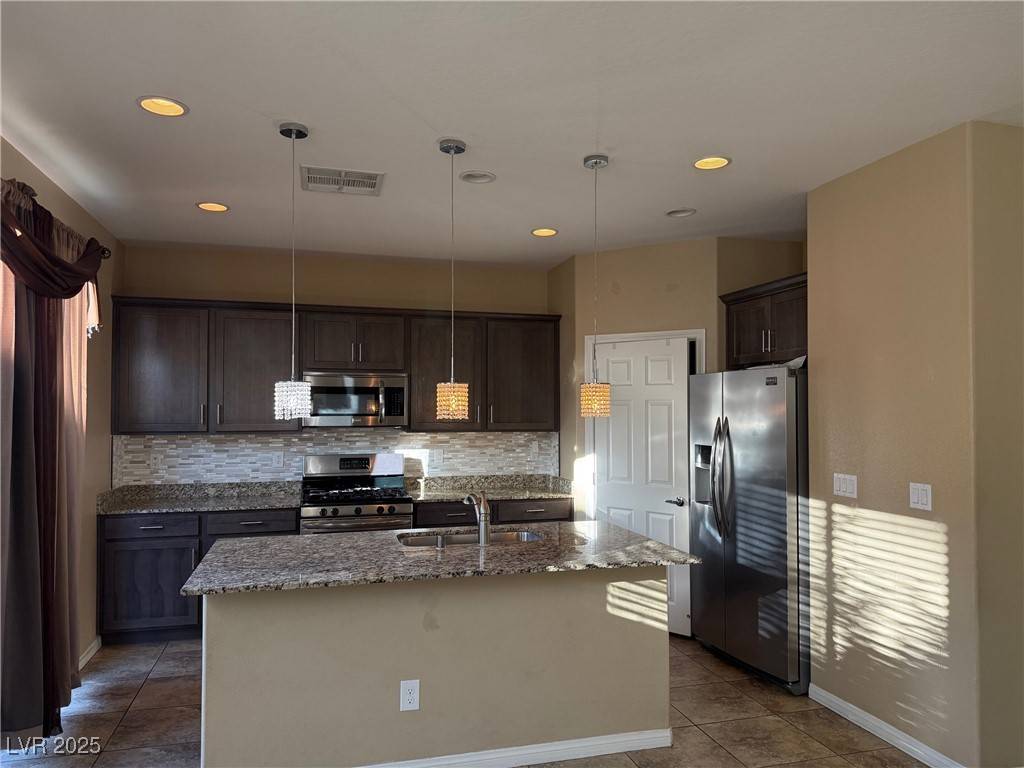 North Las Vegas, NV 89081,5237 Golden Melody LN