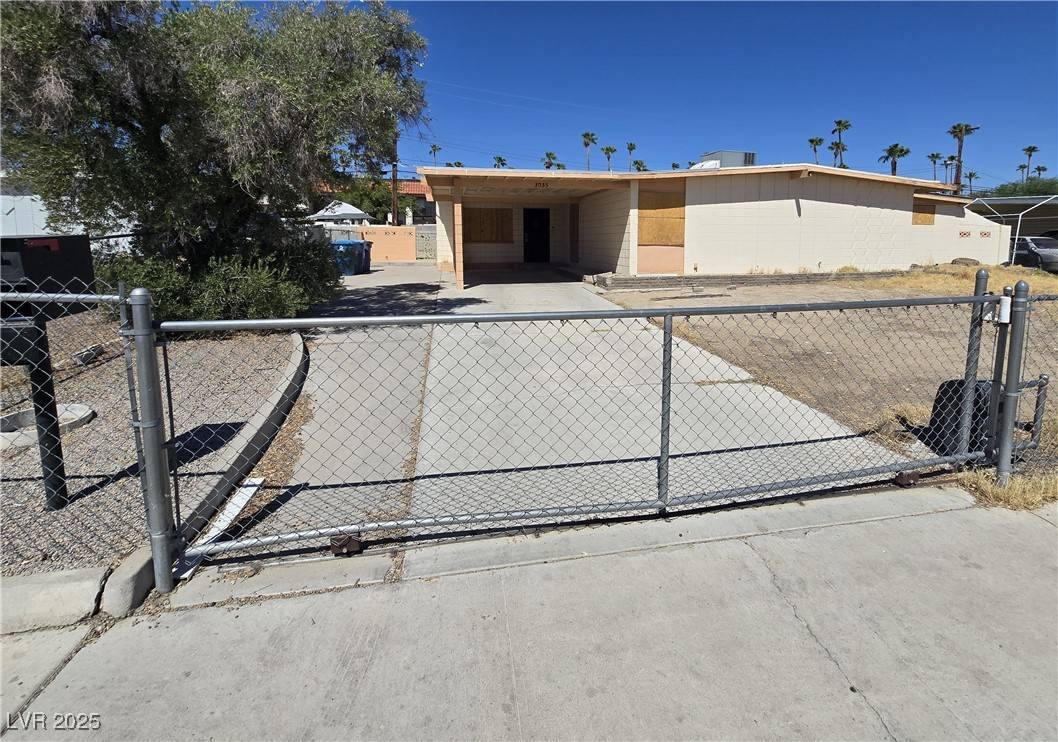 Las Vegas, NV 89169,3035 La Canada ST