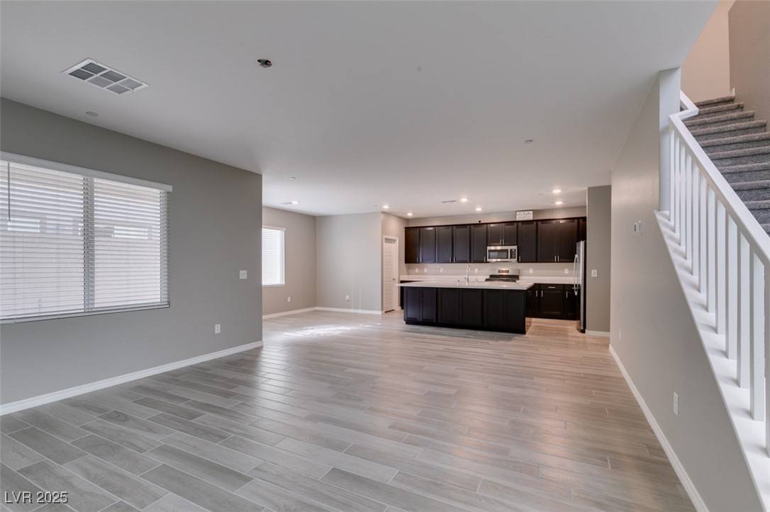 Las Vegas, NV 89143,9239 Albus Hills AVE