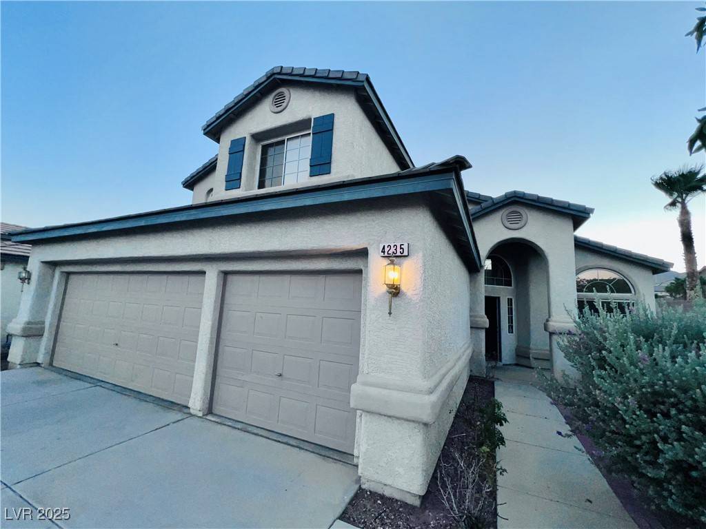 Las Vegas, NV 89129,4235 Holleys Hill ST