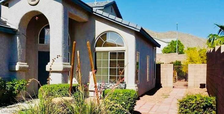Las Vegas, NV 89129,4235 Holleys Hill ST