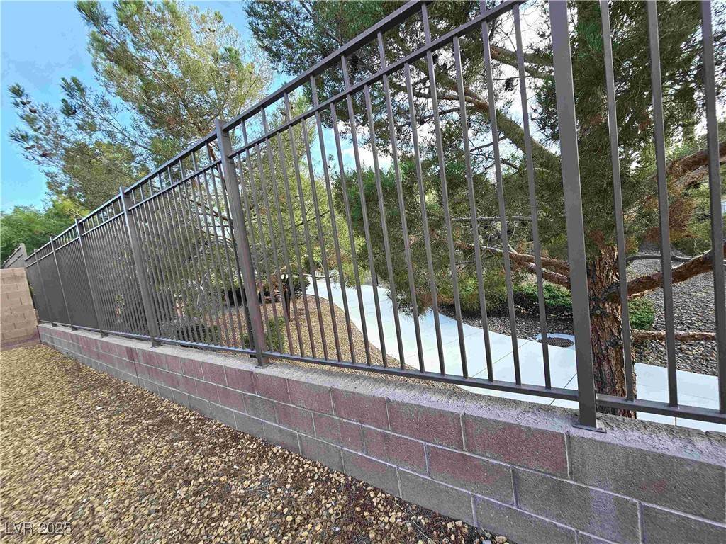 Henderson, NV 89044,2553 Chateau Clermont ST