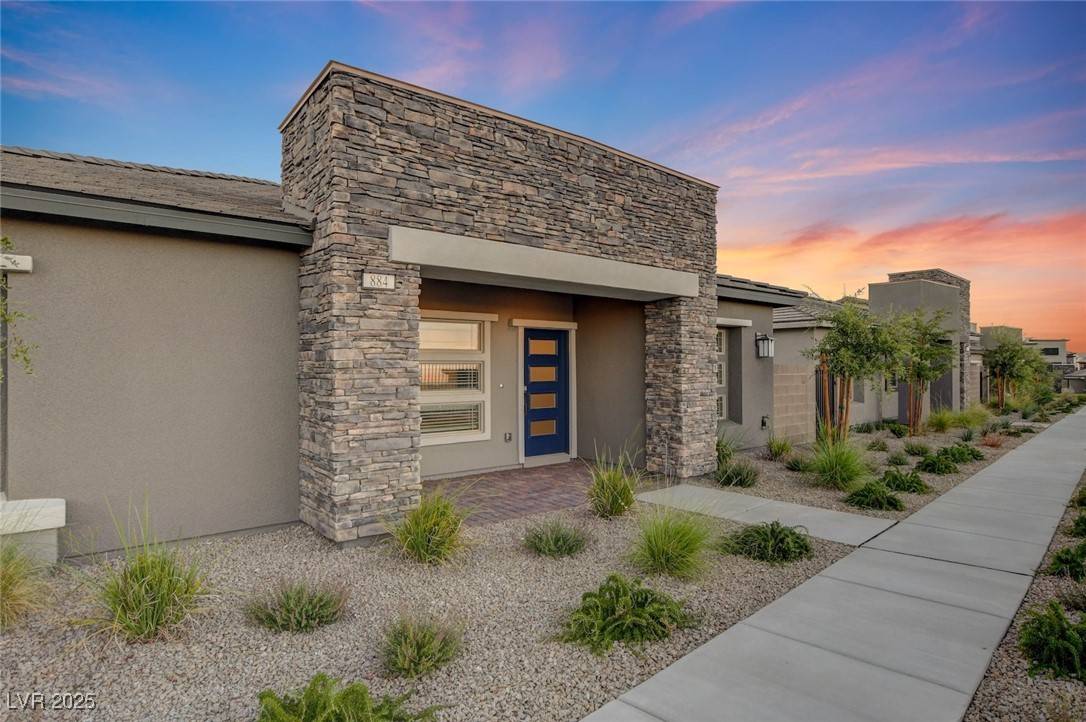 Las Vegas, NV 89138,884 Carlton Terrace LN