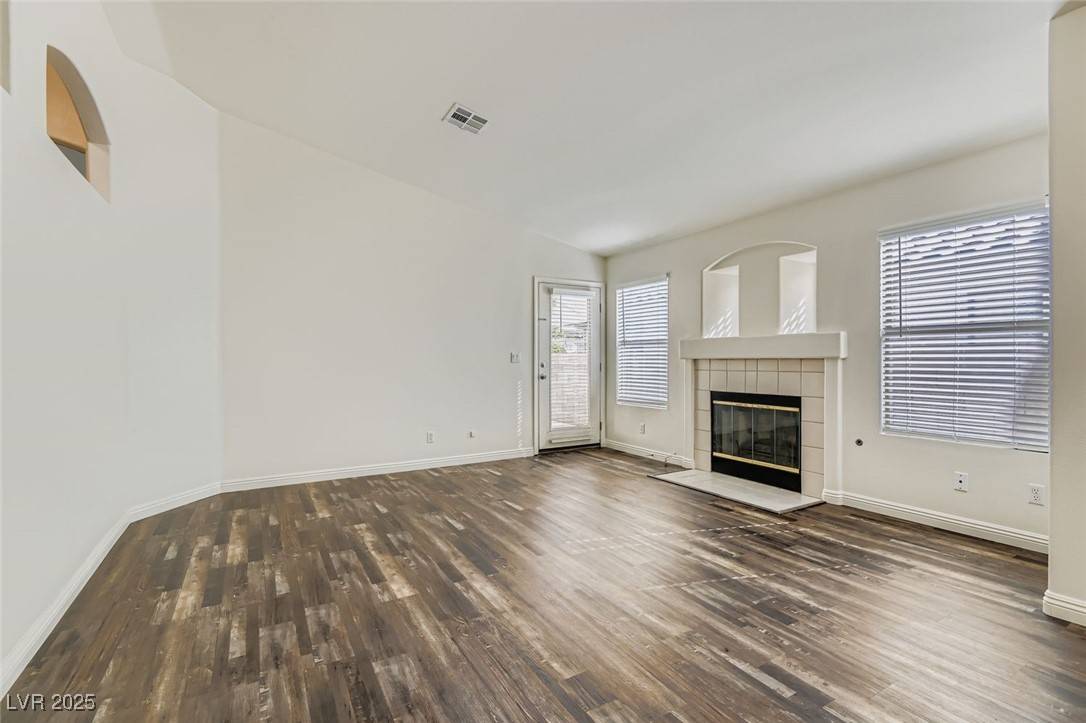 Las Vegas, NV 89149,7844 Quill Gordon AVE