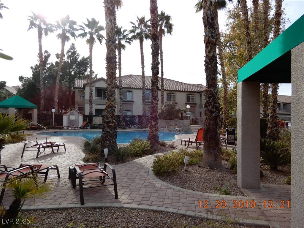 Henderson, NV 89074,75 N VALLE VERDE DR #411