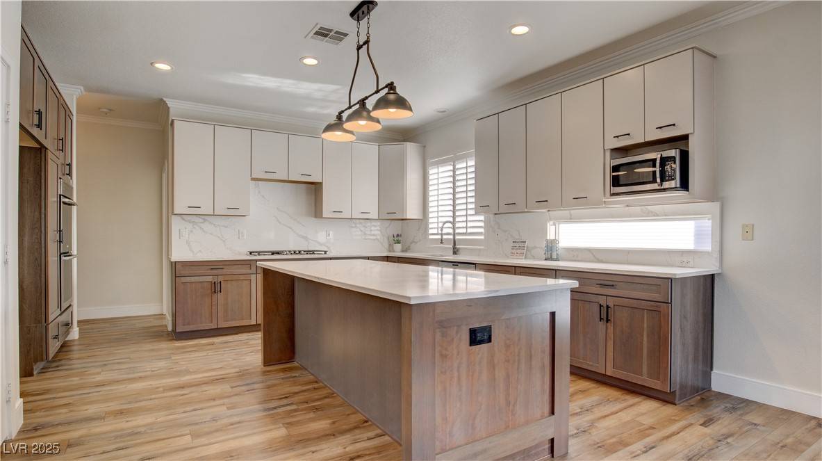 Henderson, NV 89074,233 Leaf Bud CT