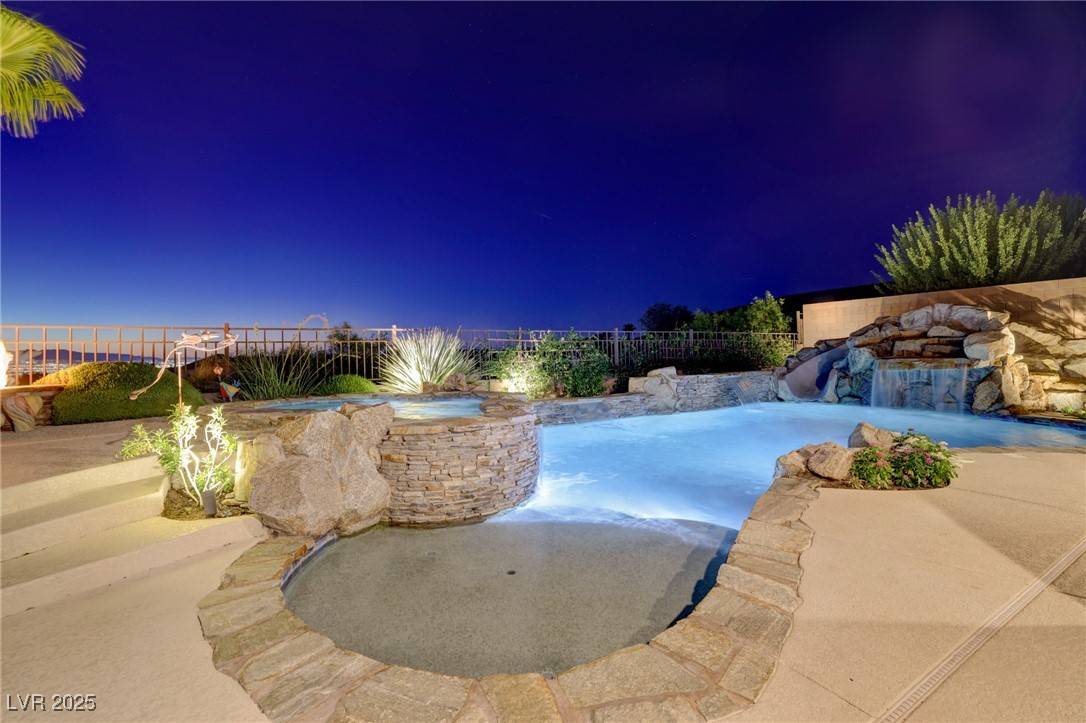 Henderson, NV 89044,2172 De Rouge AVE