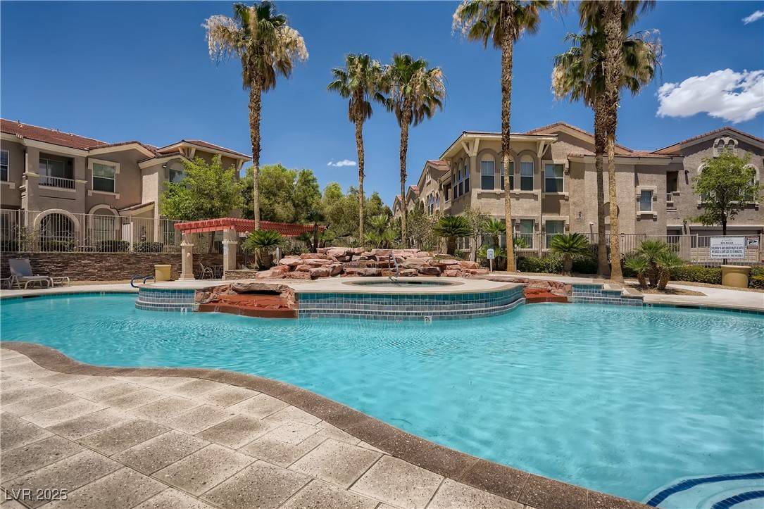 Las Vegas, NV 89129,10550 W Alexander RD #2091