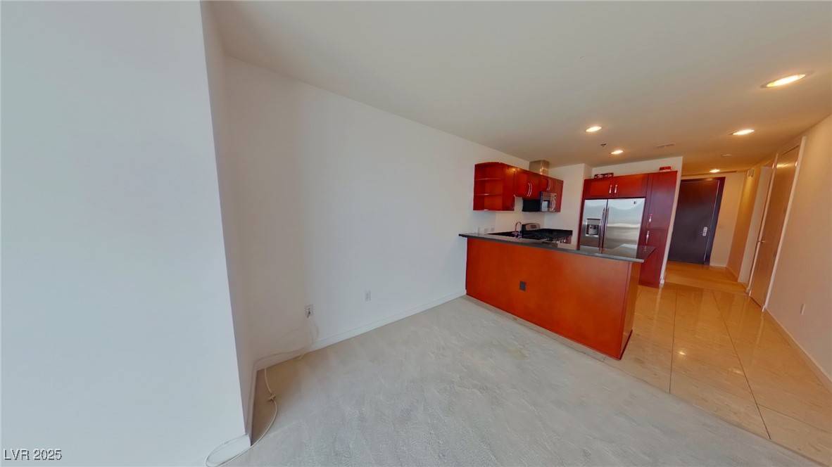 Las Vegas, NV 89103,4575 Dean Martin DR #804