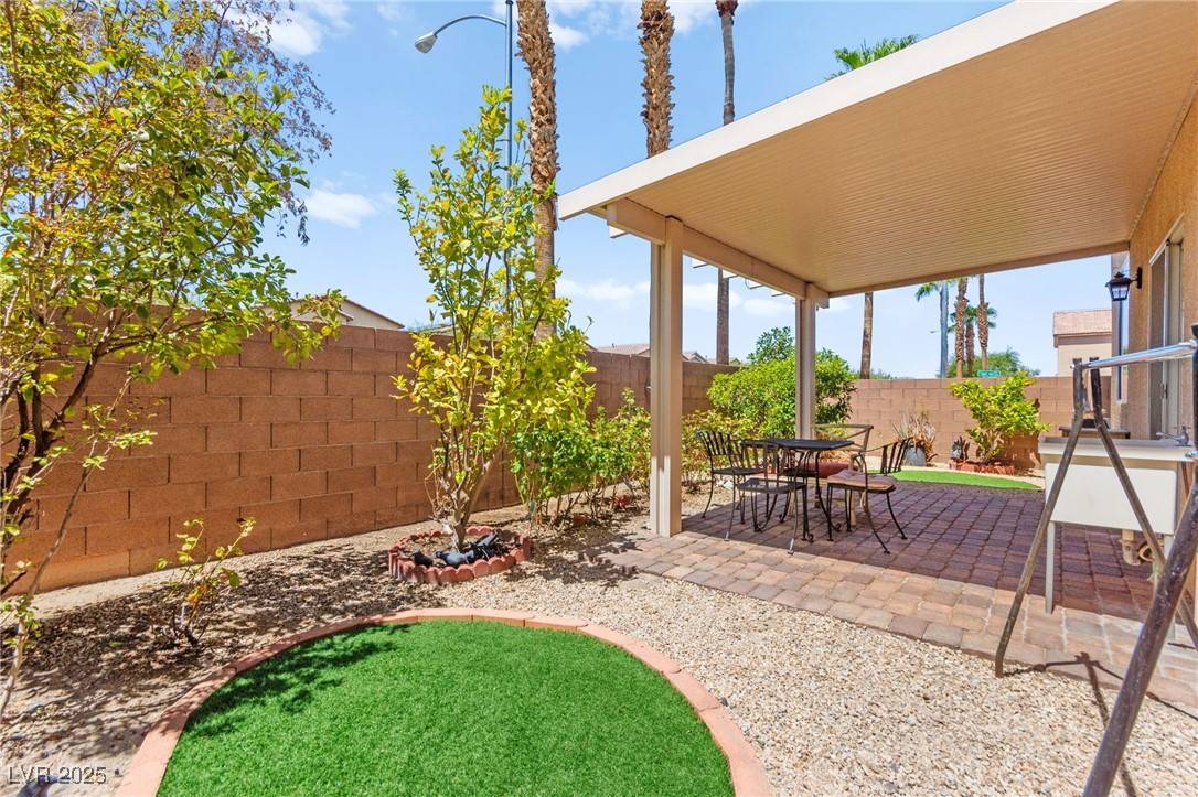 Las Vegas, NV 89122,5541 Grinding Rock WAY
