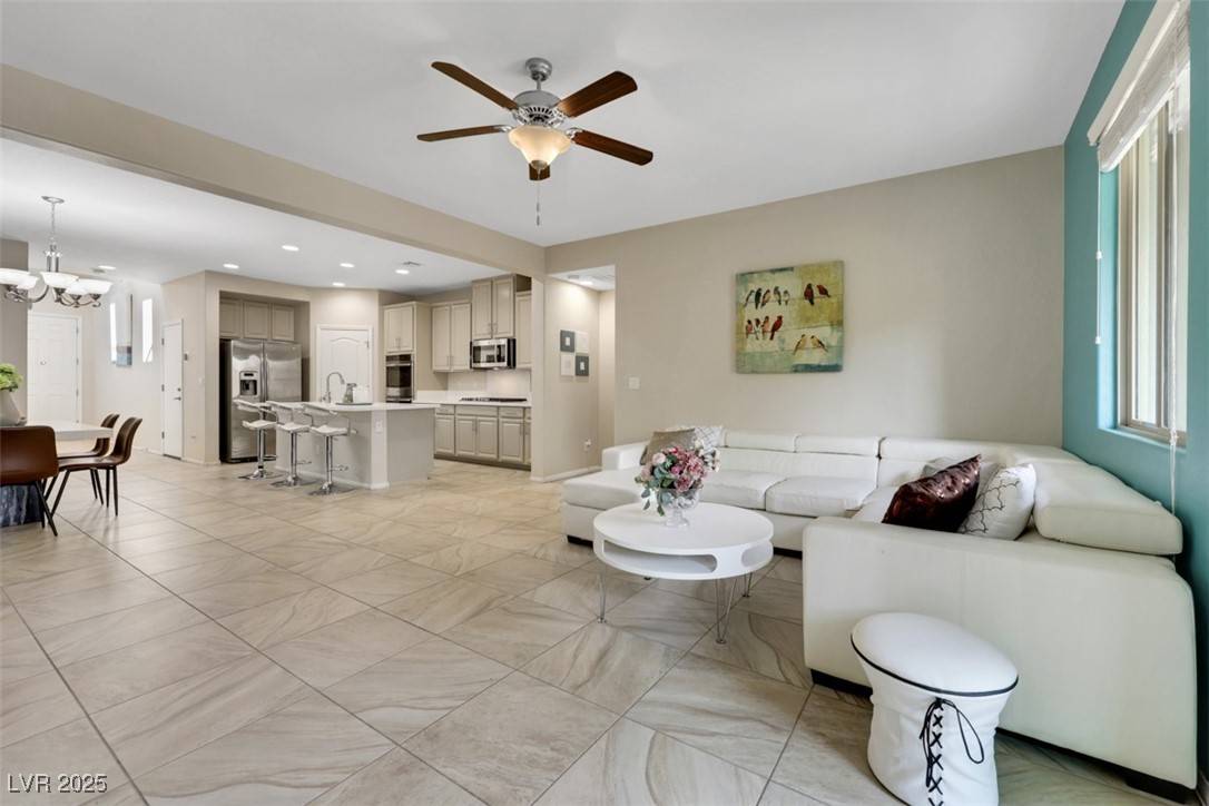 Las Vegas, NV 89117,7306 Summer Grove AVE