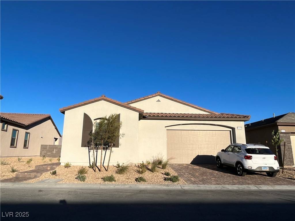 Las Vegas, NV 89143,10134 Super Jovian ST