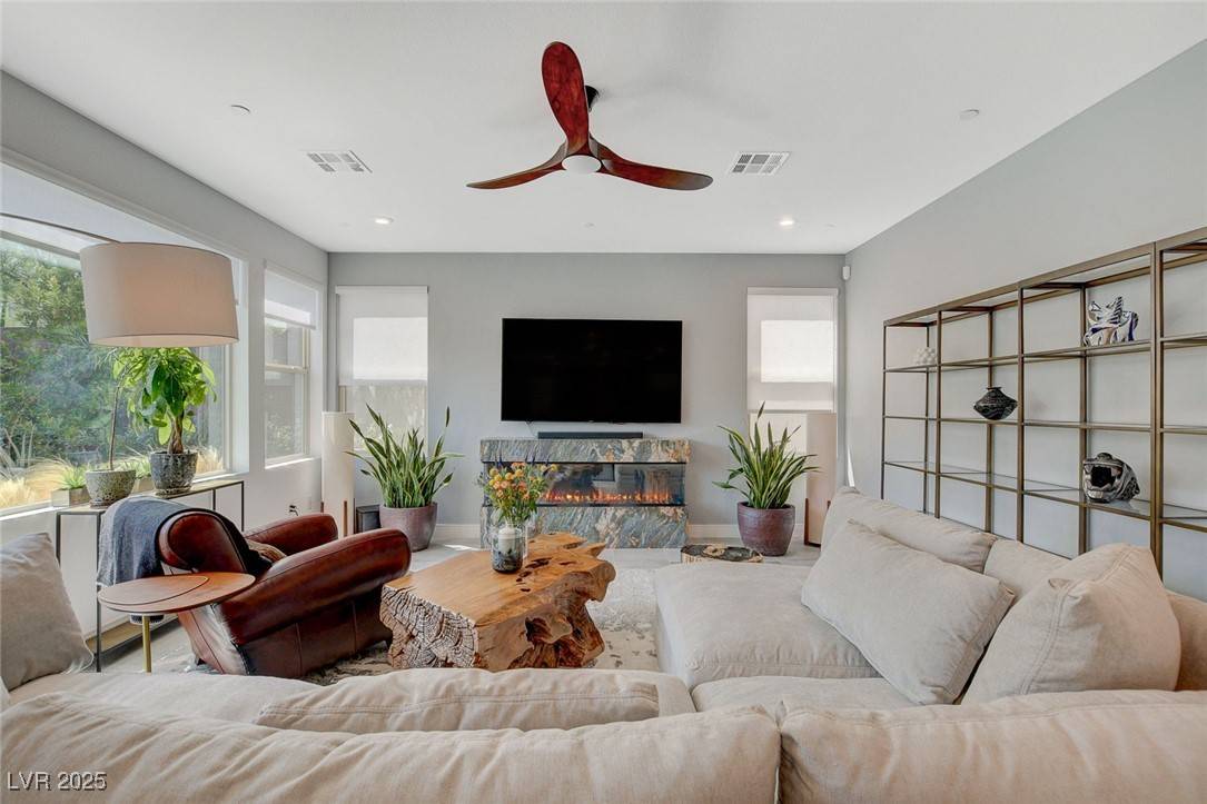 Henderson, NV 89012,214 Abbey Hill ST