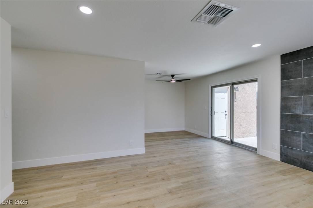 Las Vegas, NV 89120,3606 Villa Knolls East DR