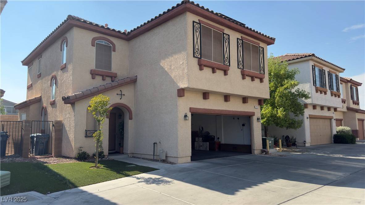Las Vegas, NV 89141,3792 Lodina CT
