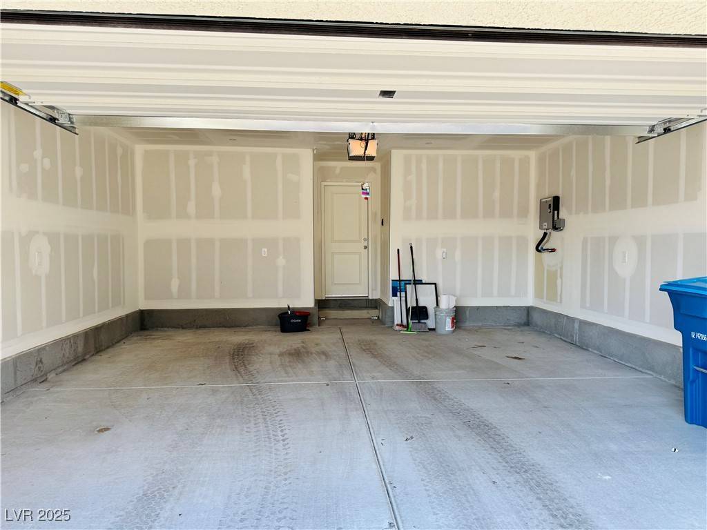 North Las Vegas, NV 89081,2562 Blue Passion AVE