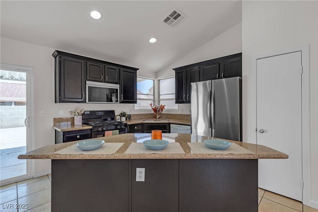 North Las Vegas, NV 89031,2212 Maui Surf AVE
