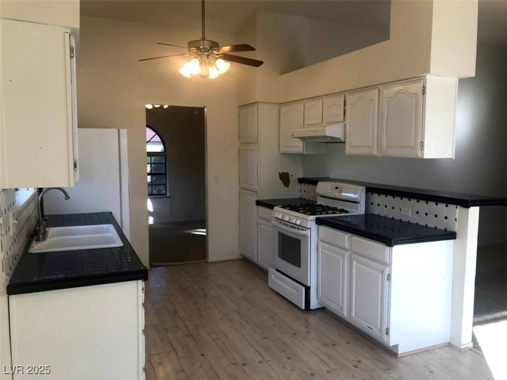 North Las Vegas, NV 89031,4920 Nestled Grove DR
