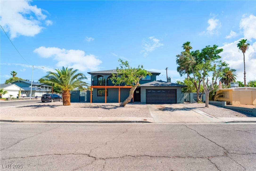 Las Vegas, NV 89169,2180 Palora AVE