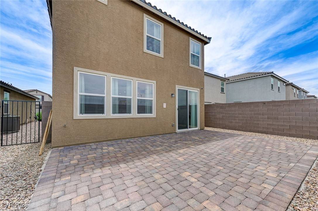 Las Vegas, NV 89113,7058 Baza AVE