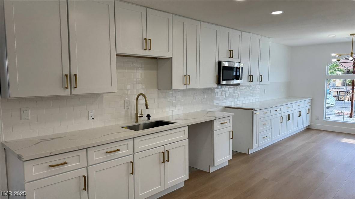 Las Vegas, NV 89122,5239 Treasure AVE