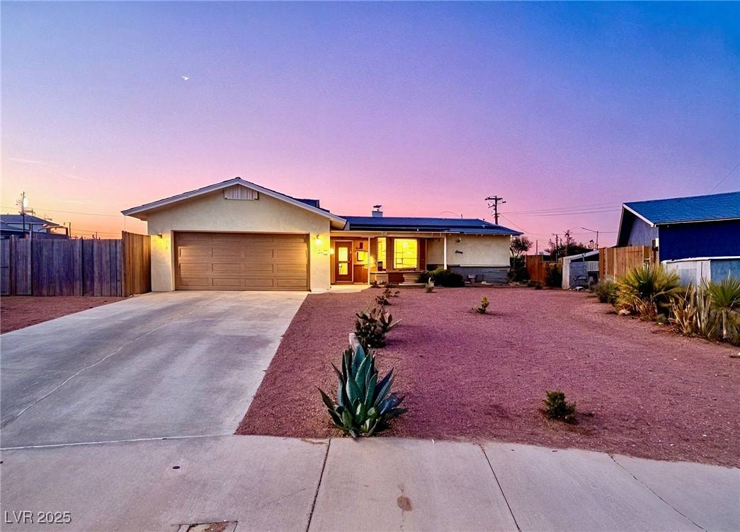 Las Vegas, NV 89121,3318 Bancroft CIR
